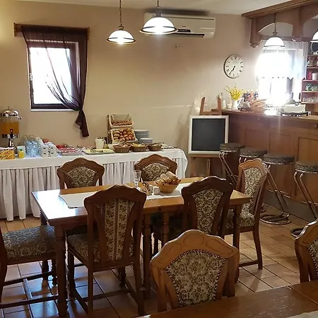 بيت ضيافة Penzion Prestenice